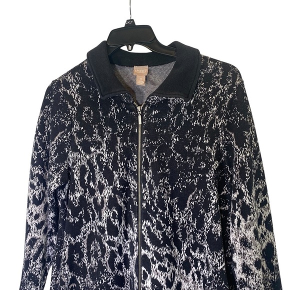 CHICO'S Women size 2 (USA 12-14) Animal Print gray black knit sweater jacket - Picture 2 of 8